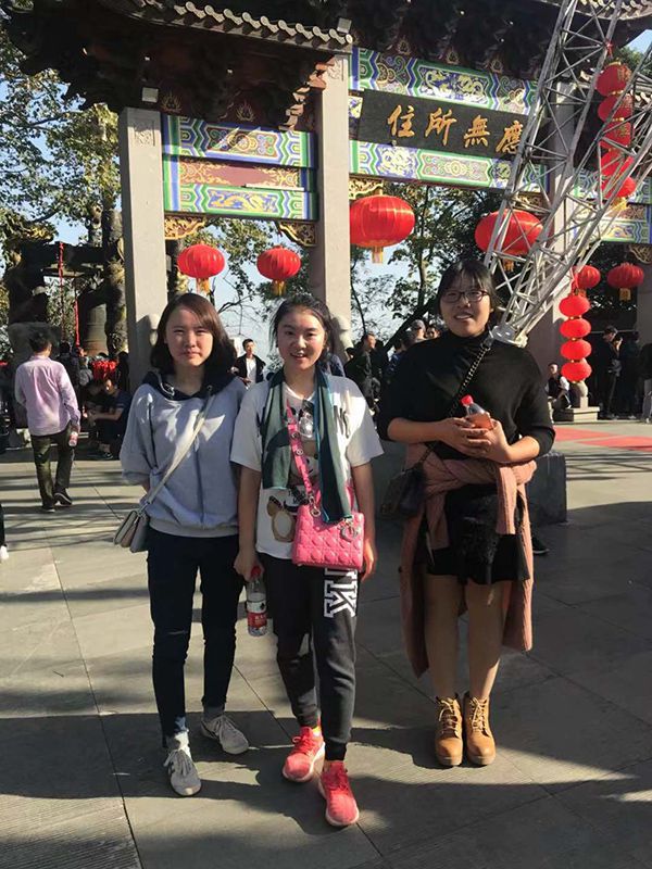 女子組比賽前三名.jpg 女子組比賽前三名.jpg